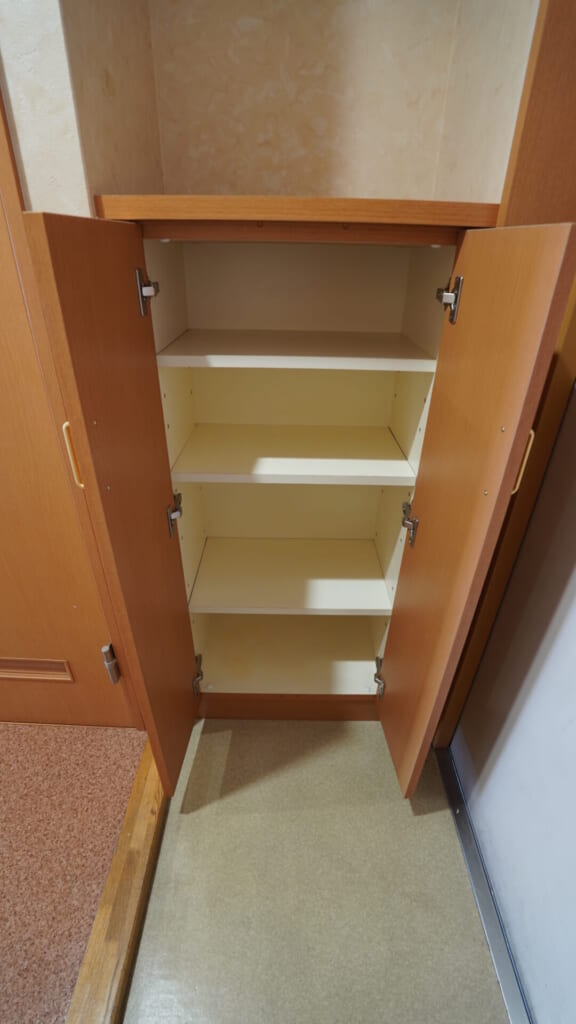 shoe rack
