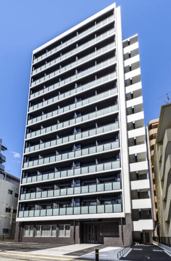 D平尾駅前外観