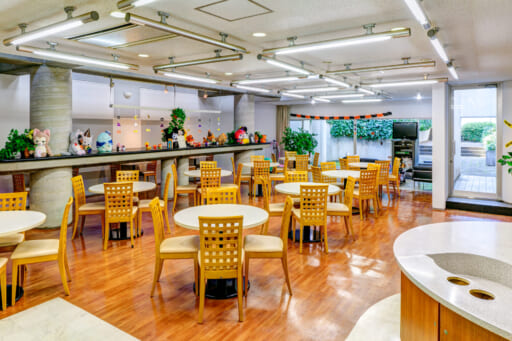 ドーミー赤坂_ダイニング01