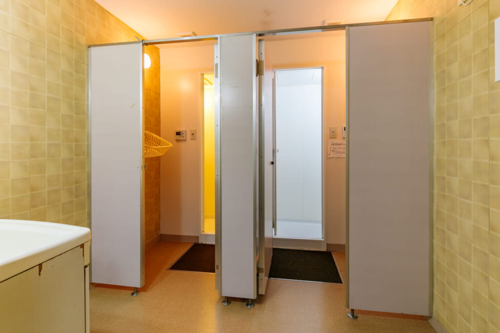 ドーミー大泉学園_プライベートシャワー_01