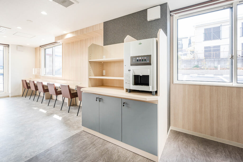 東海大学前　食堂